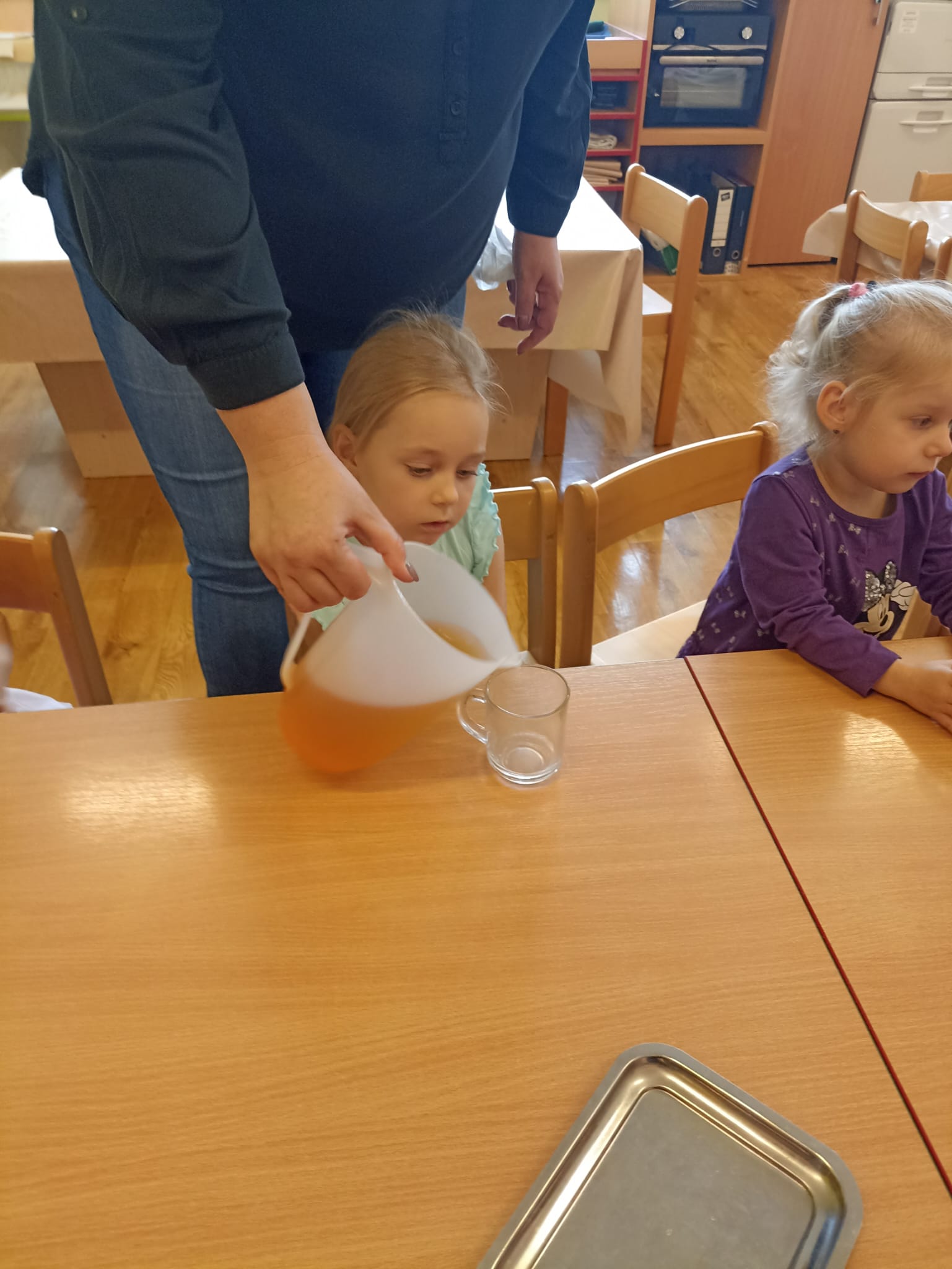 f69c92c1-e9d7-48a8-af78-79392597464e