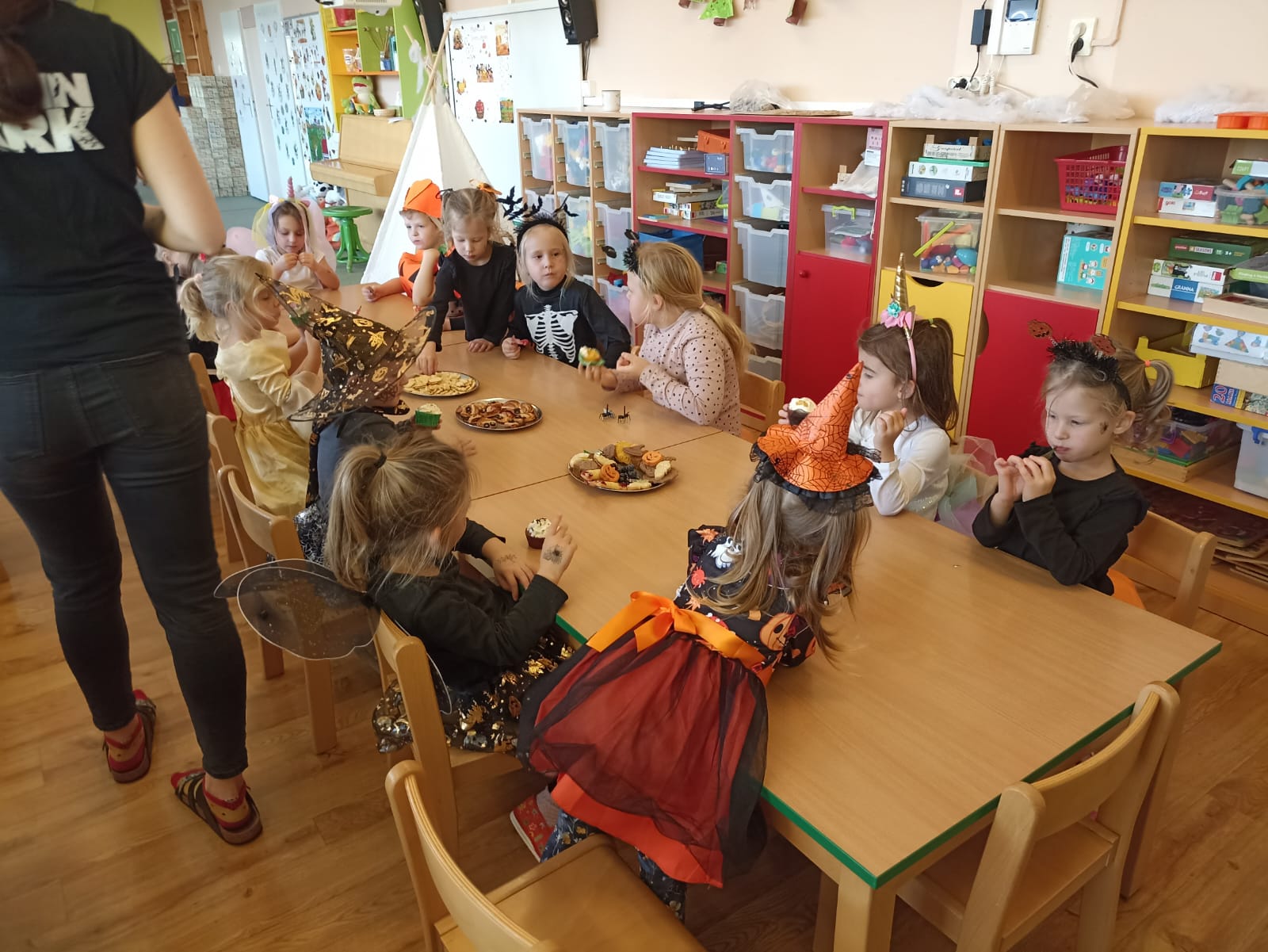 dee8c068-df17-41f9-a38c-baf0cceebb78