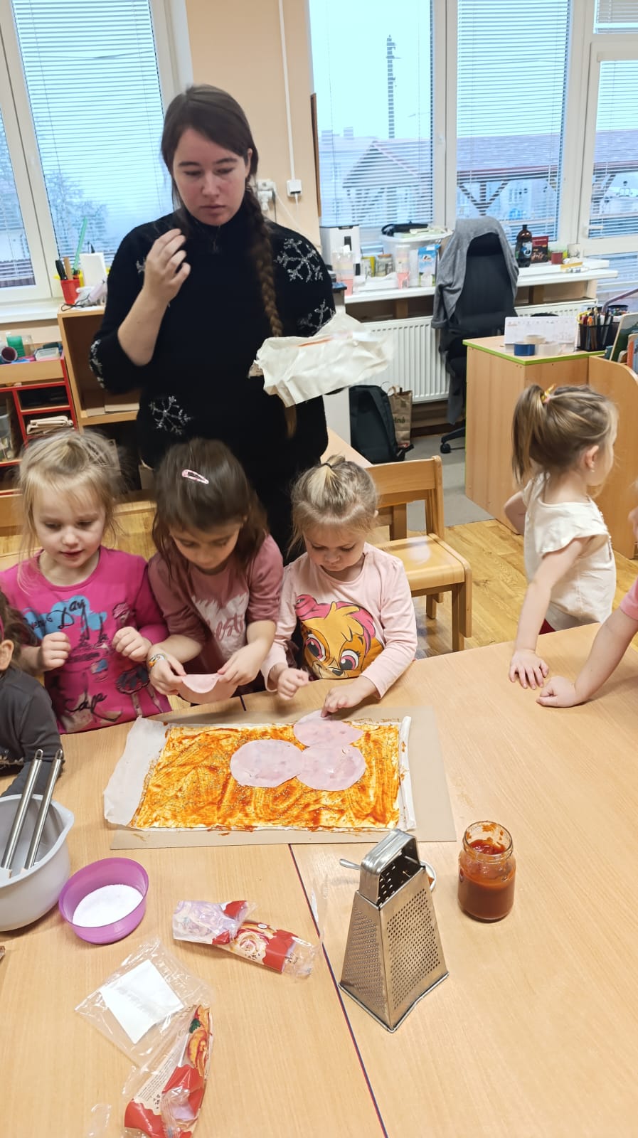 fdbc854d-4942-4fe4-88f5-a795067291c1